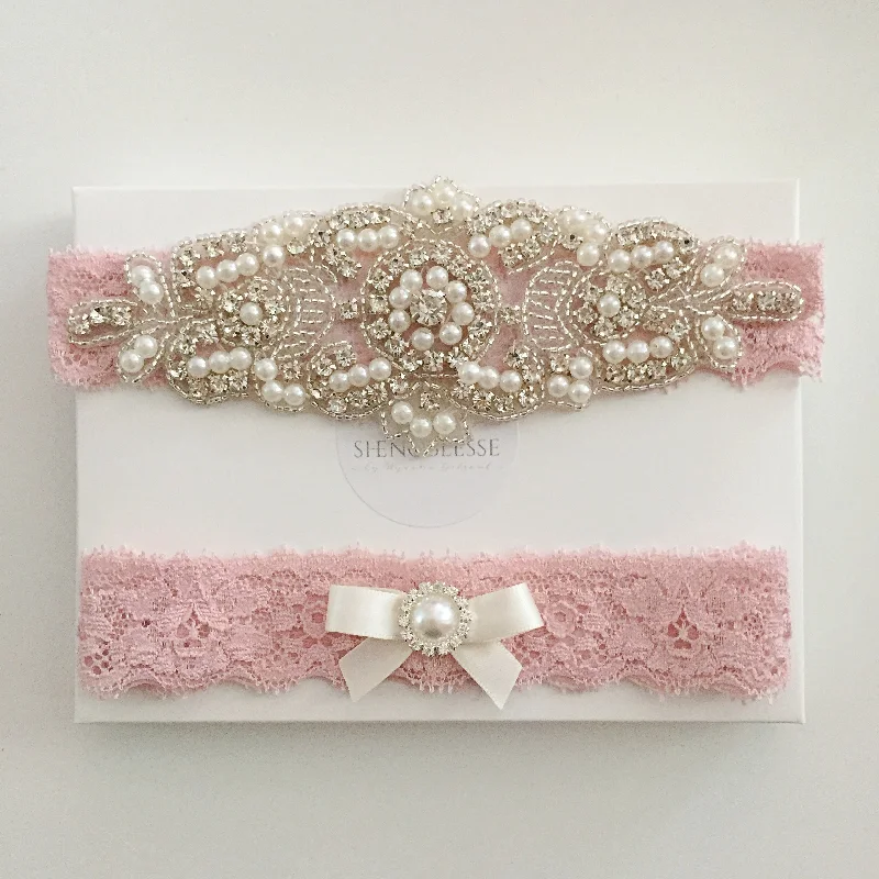 ELISABETH | Wedding Garter Set with Crystals and Pearls - Dusty Pink