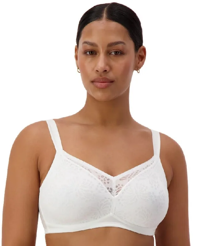 Triumph Lacy Minimiser Wire-Free Bra - White